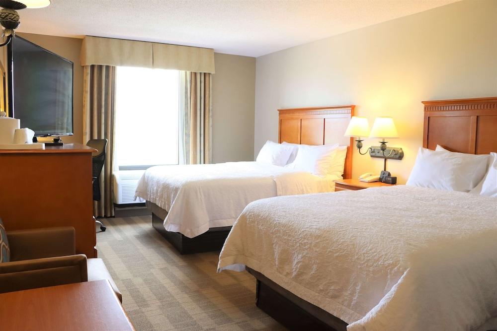 Hotel Hampton & 3*